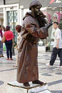 Dag 5-6 Fatima Antonius Padua levend standbeeld kl