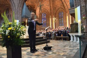 Afscheid Ambting - dirigent - foto Ton Harbers
