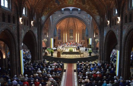 Afscheid Ambting - kerk - foto Ton Harbers