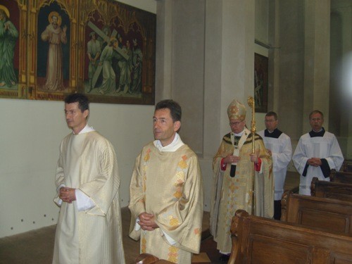 diakenwijding-scholten-verlaten-vd-kerk