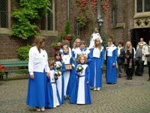 kevelaer-arnhemse-broederschap-2009-bruidjes