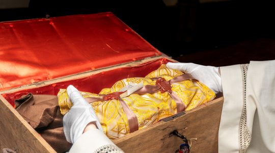 Expositie Deventer relieken in Broederenkerk