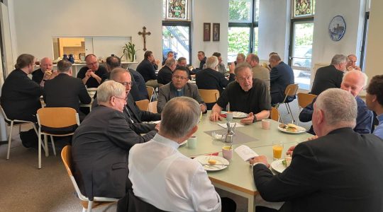 Ontmoetingsdag priesters van het aartsbisdom in Enschede