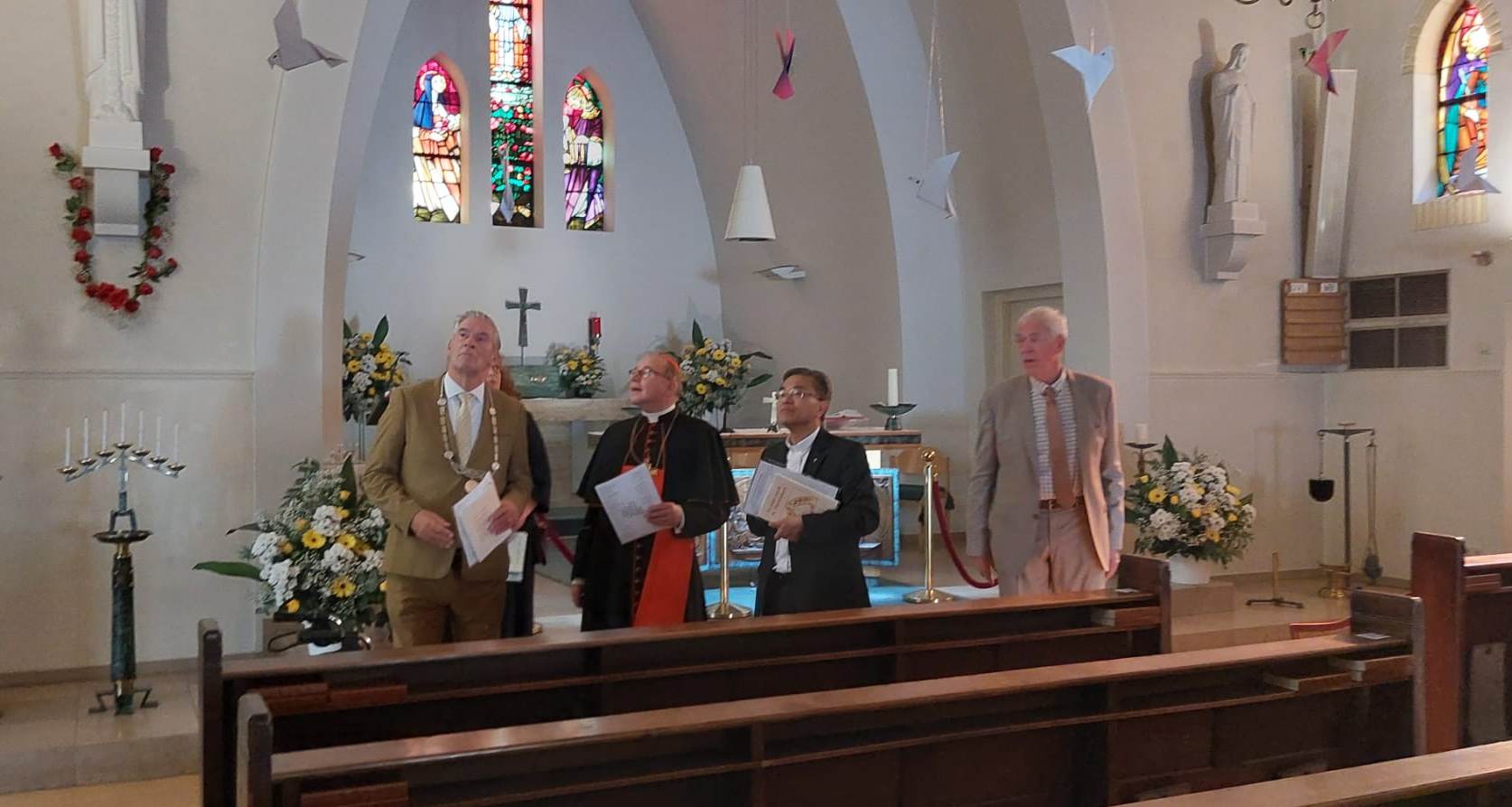 St. Theresiakerk in Maarn viert in dankbaarheid eeuwfeest